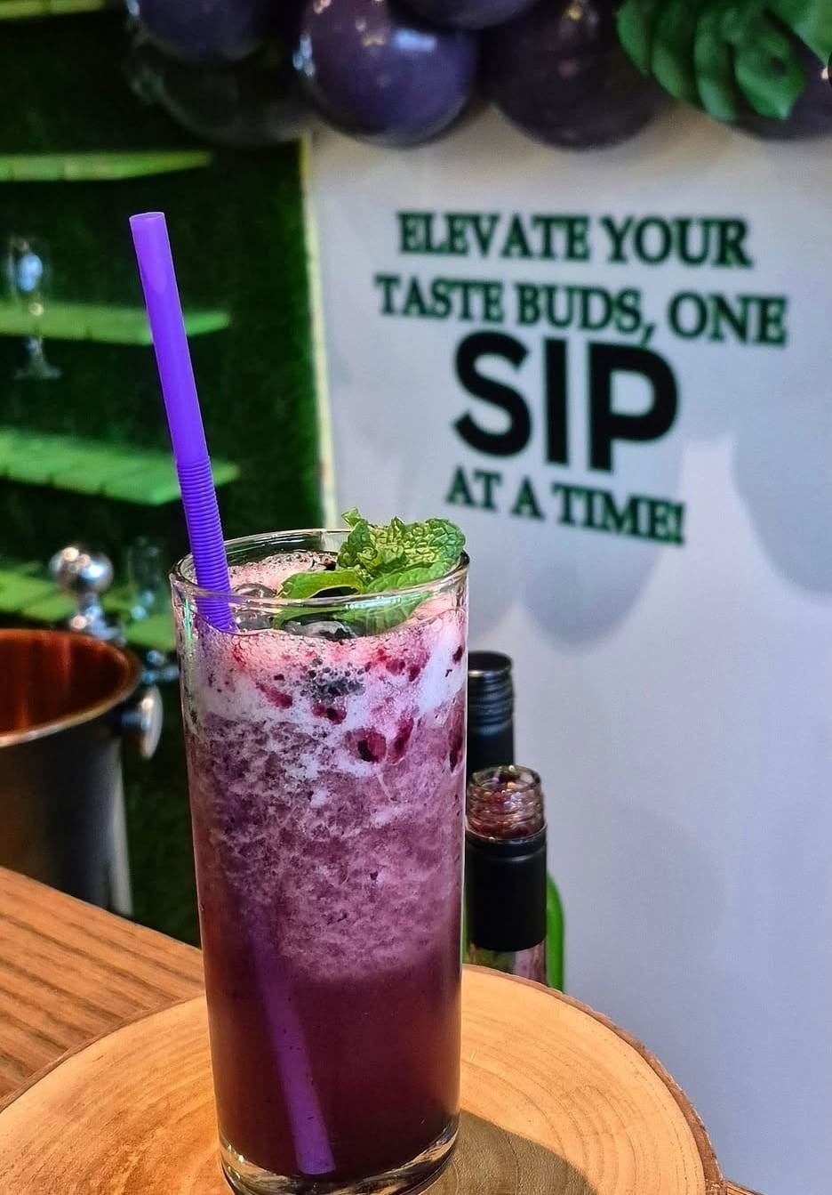 Berry cooler with fresh mint at the SMA Sip bar